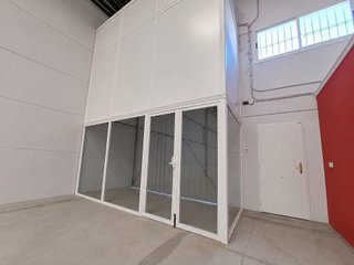 Nave industrial en alquiler en Zona Polígono en Alzira
