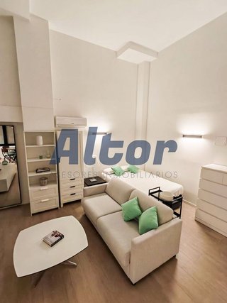 Estudio en alquiler en Niño Jesús en Madrid