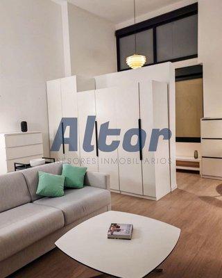Estudio en alquiler en Niño Jesús en Madrid