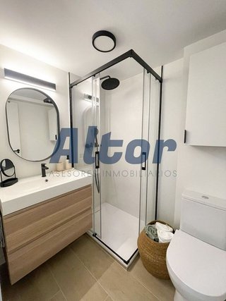 Estudio en alquiler en Niño Jesús en Madrid