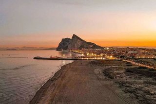 Casa adosada en venta en La Línea de la Concepción ciudad en Línea de la Concepción (La)