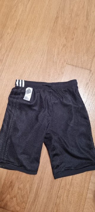 Pantalón corto deportivo Adidas negro