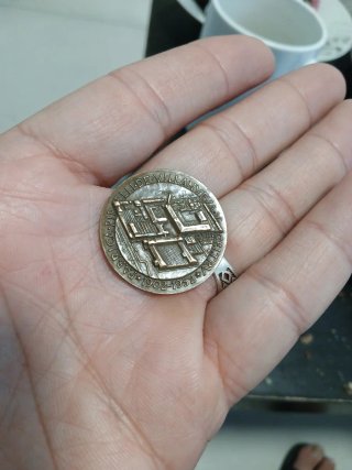 Medalla antigua Ingeniero Juan Bautista Pirelli