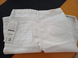 Pantalón blanco Talla 15-16 años