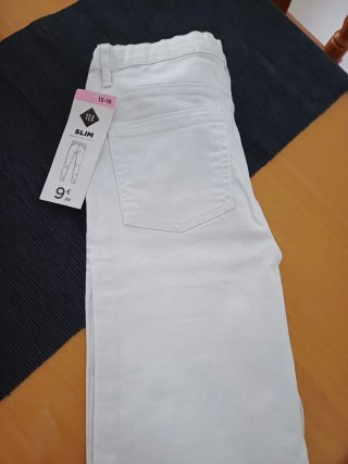 Pantalón blanco Talla 15-16 años