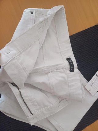 Pantalón blanco Talla 15-16 años