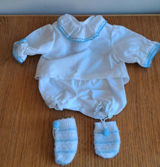 Muñeco Nenuco con ropa y orinal