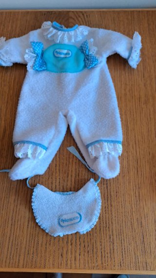 Muñeco Nenuco con ropa y orinal