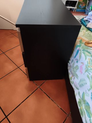 Cómoda Malm Madera Beige y Negra