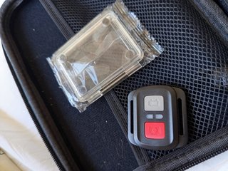 Cámara 4K Excelvan con maletín y accesorios