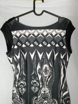 Vestido Desigual Talla S Negro Estampado
