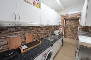 Local comercial en alquiler en El Bon Pastor en Barcelona