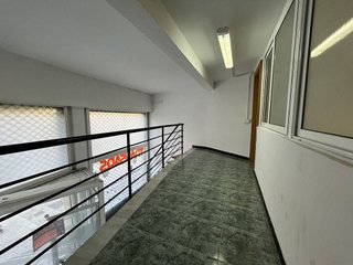 Oficina en alquiler en Singuerlín - Can Franquesa - Les Oliveres en Santa Coloma de Gramanet