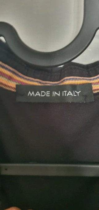 Camisa negra de algodón