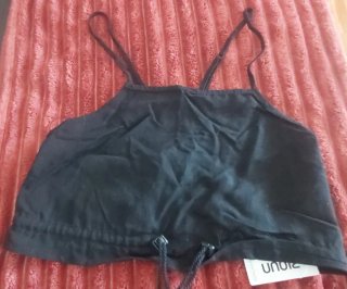 Top corto tirantes Undiz negro