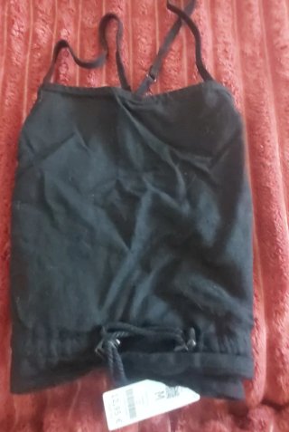 Top corto tirantes Undiz negro