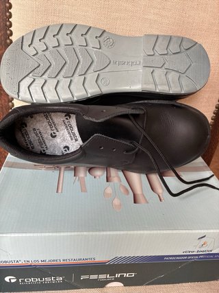 Zapatos de seguridad Robusta negros sin usar