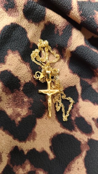 Collar Cruz Crucifijo Dorado