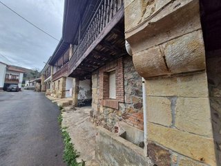 Chalet en venta en Corrales de Buelna (Los)