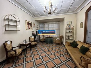 Chalet en venta en Novelda