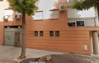 Garaje en venta en Montequinto en Dos Hermanas