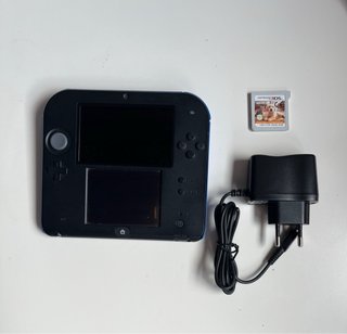 Nintendo 2DS Negra/Azul con 2 juegos y cargador
