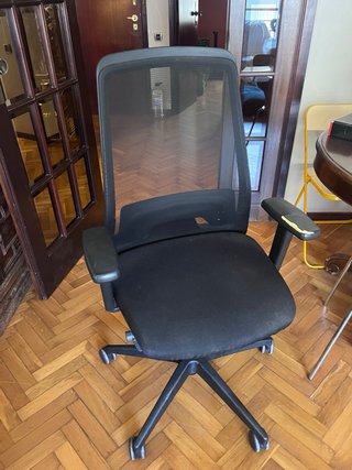 Silla de oficina Interstuhl negra