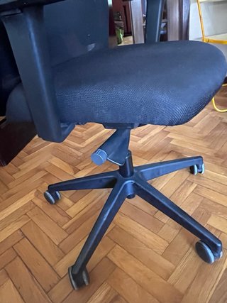 Silla de oficina Interstuhl negra