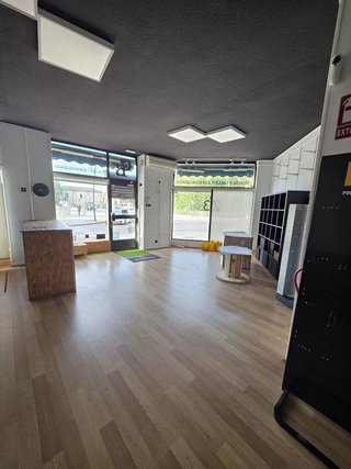 Local comercial en alquiler en Plaza España - Villa Pilar - Reyes Católicos - Vadillos en Burgos