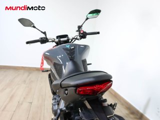 YAMAHA MT 09