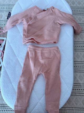 Conjunto Ropa Bebé Rosa Tejido