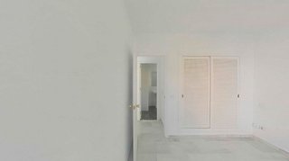 Piso en venta en Nueva Andalucía centro en Marbella