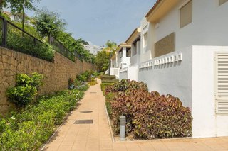 Casa adosada en venta en Calaburra - Chaparral en Mijas