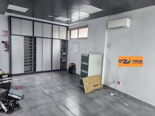 Local comercial en venta en Valdepeñas