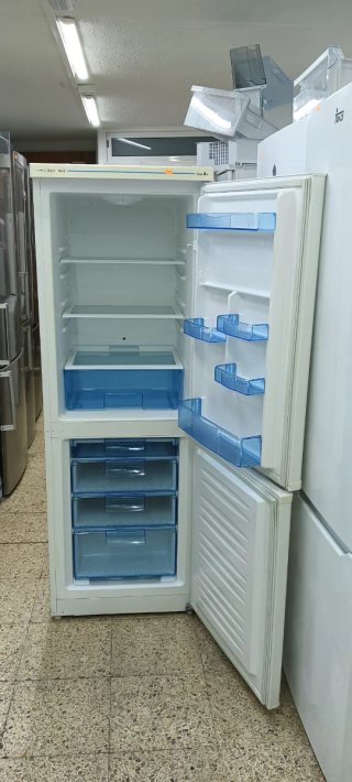 Nevera Kommer C 330 A+ 170 x 54 x 55