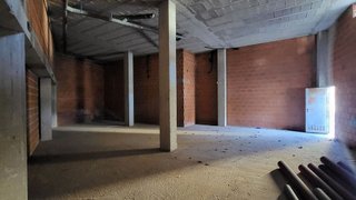 Local comercial en venta en Cee