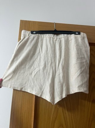 Pantalones cortos de lino beige