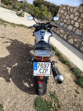 Yamaha FZS 1000 Plata 75000kilometros