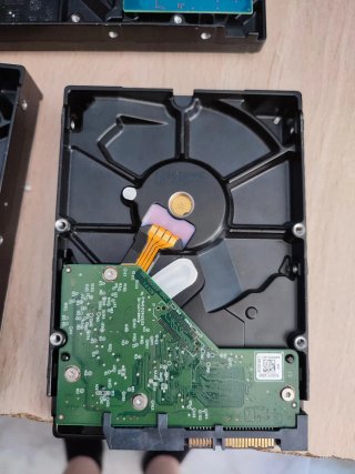 3 Discos Duros 1TB Toshiba y WD (Rotas)