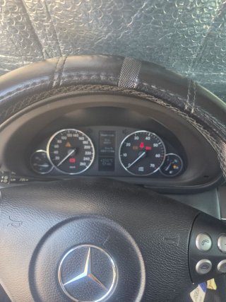 Mercedes-Benz Clase C 2005