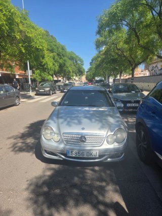 Mercedes-Benz Clase C 2005