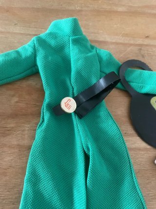 Ropa y accesorios muñeca Lissi