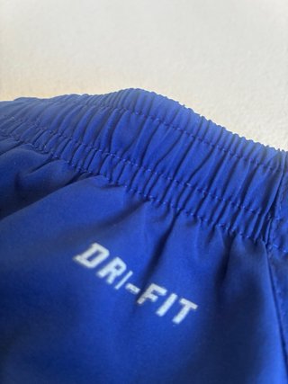 Pantalón corto deportivo Nike azul