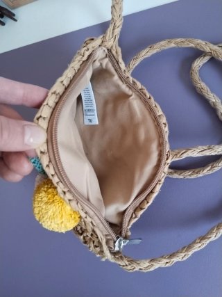 Bolso de rafia para niña con pompones!