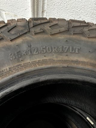 4 Ruedas de 35” Todoterreno 4x4 para llanta 17”