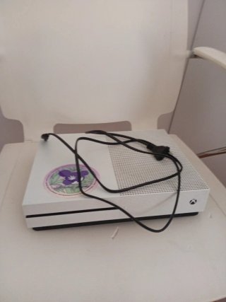 Xbox One S Blanca