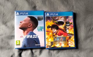 PS4 Slim + 3 Joystick