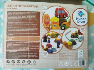 Juego de ensartar La Ciudad Mundo Diver