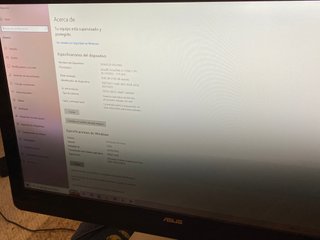 PC Todo en Uno Asus Pantalla Grande