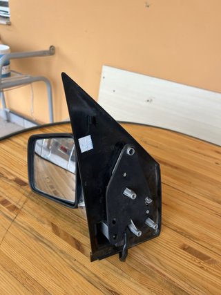 Retrovisor Izquierdo Ford Tourneo 2012